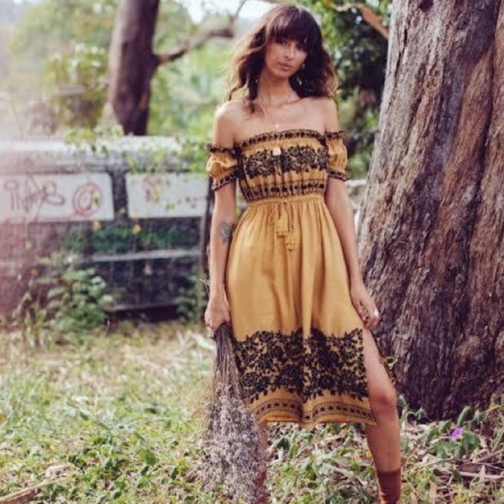 Spell & the Gypsy Collective Venus Off-Shoulder Dress Size XS